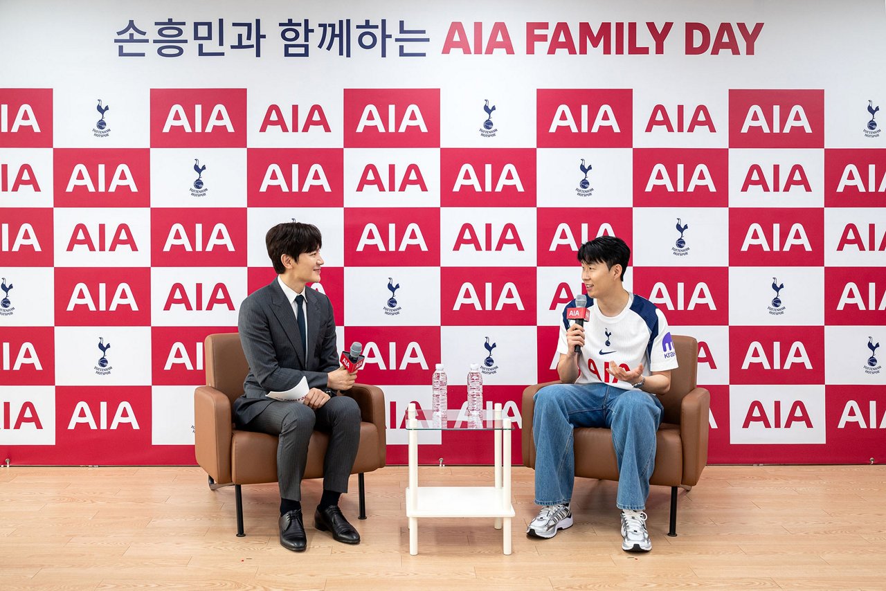 [사진2] AIA생명은 지난 21일 서울 중구에 위치한 AIA타워에서 축구선수 손흥민과 자사의 고객, 텔레마케터, AIA 프리미어파트너스의 마스터 플래너, 주요 파트너사 관계자 등 1백여 명을 초청해 ‘AIA 패밀리 데이‘를 진행했다.